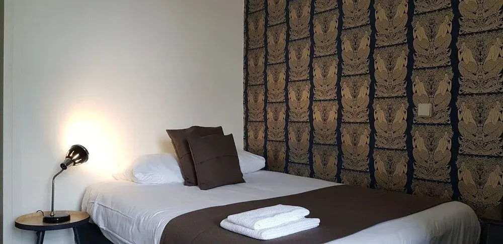 Harbour Hub Hotel