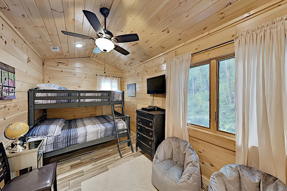 433forrs 3 Bedroom Home