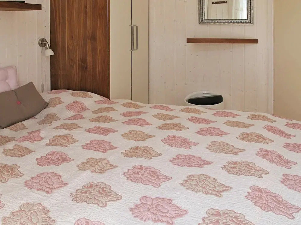Cozy Holiday Home in Vaeggerlose With Whirlpool