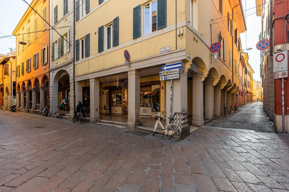 Gombruti Vintage Apartment by Wonderful Italy