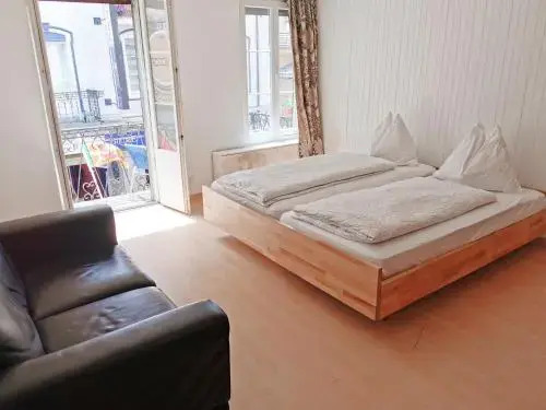 Linda Apartment 33