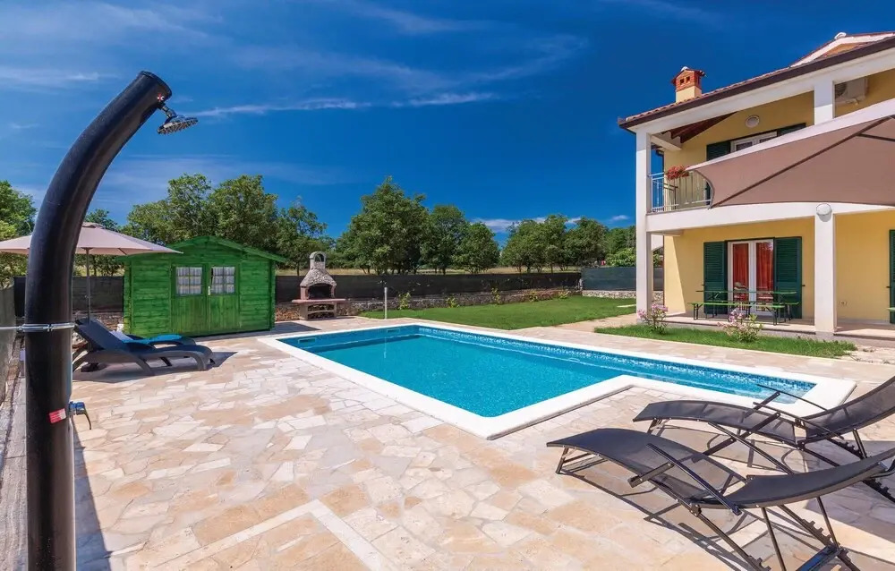 Cozy Home In Nedescina