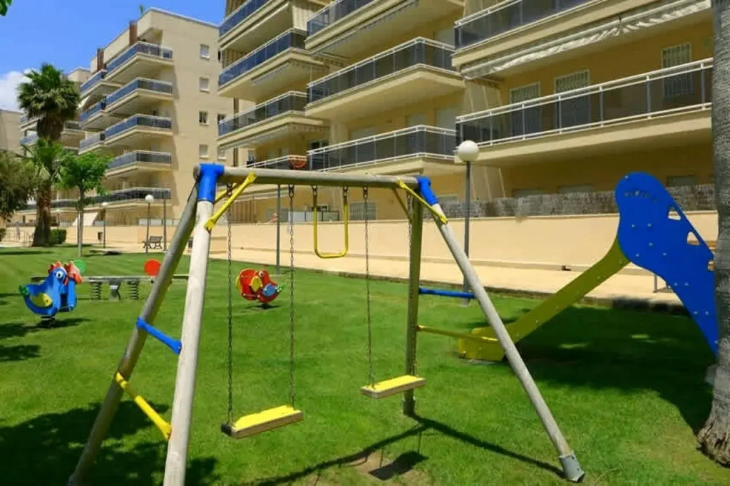 Rentalmar Ventura Village Families