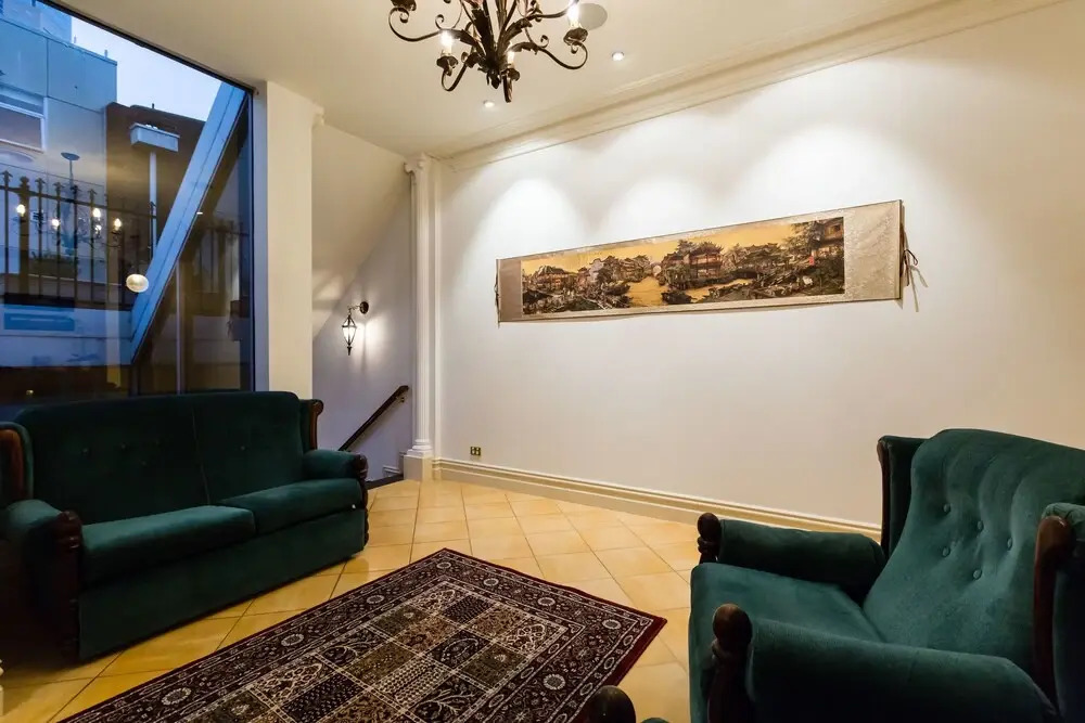 HANNA, 3BDR Melbourne Apartment