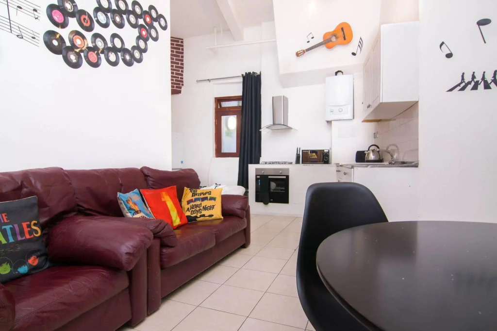 Apartment Wharf – Vintage Central London Apartment