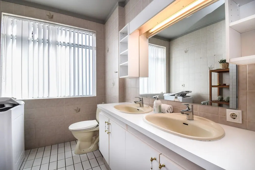 Apartment B52