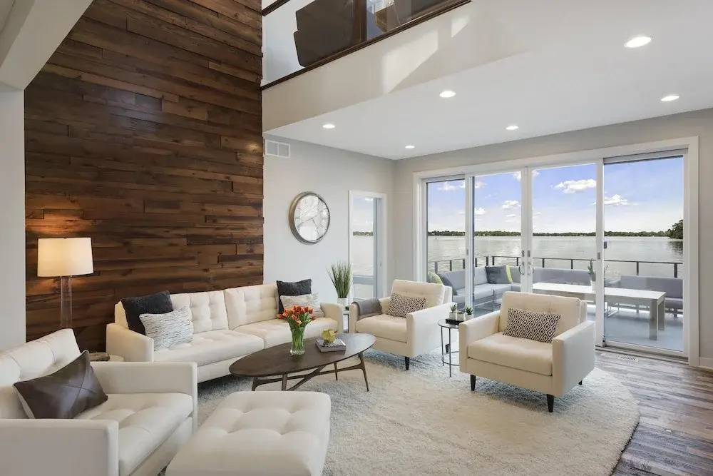 Lakefront Luxury