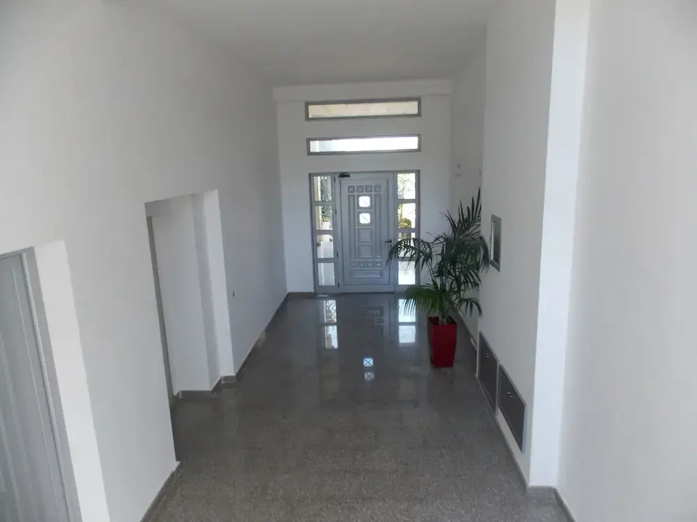 Elegance Apartments