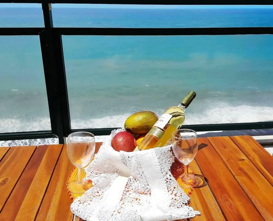 Apartment With 3 Bedrooms in Funchal, With Wonderful sea View, Shared Pool, Furnished Terrace - 50 m From the Beach