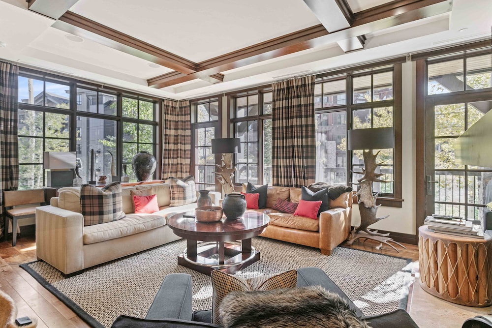 Ski-In Ski-Out 3BR Deer Valley Retreat condo