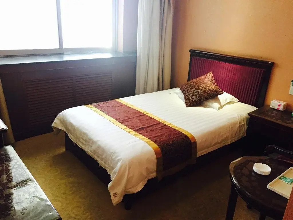 Jiayuguan Huatian Hotel