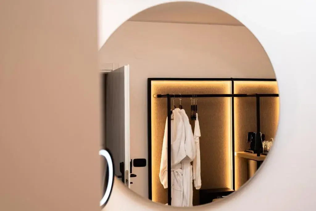 Neapolis 21 Suites by Premium Key