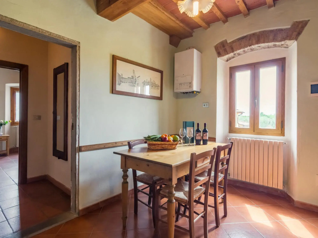 Welcoming Mansion with Swimming Pool inTuscany