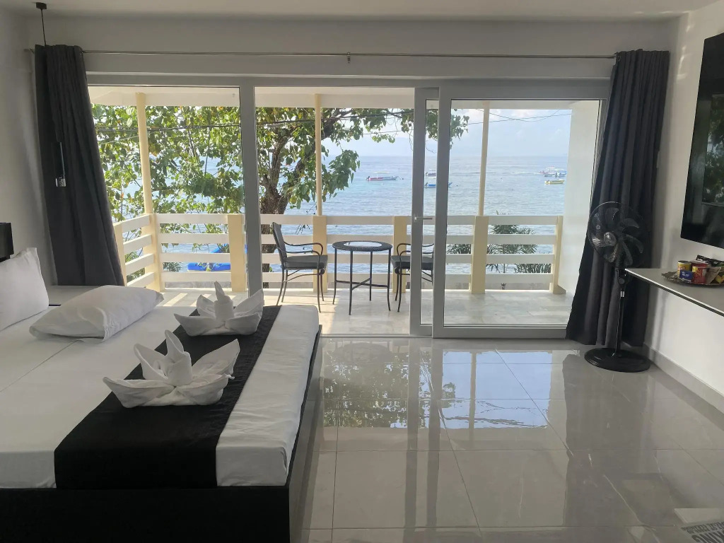 Papa Freds Beach Resort