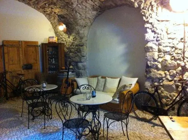 Pietra Rara Apartments