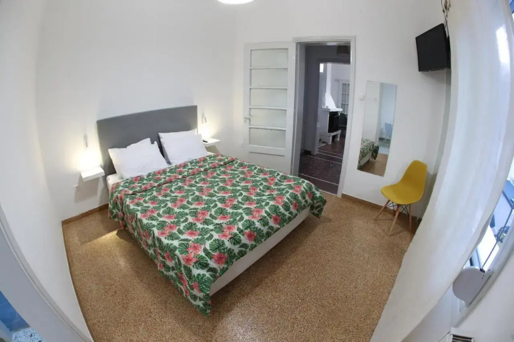 Detached house 1km from Acropolis Filopappou