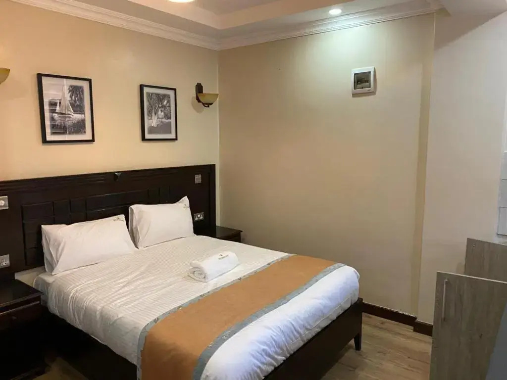 Hemak Suites