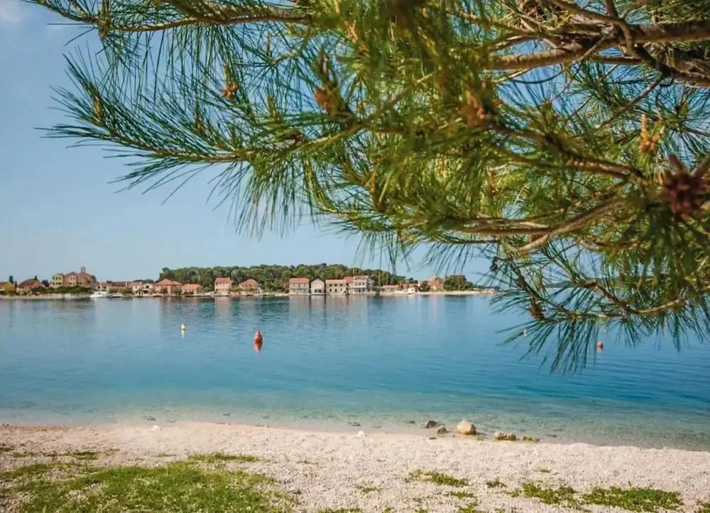 Coastal Apartment in Sibenik-brodarica