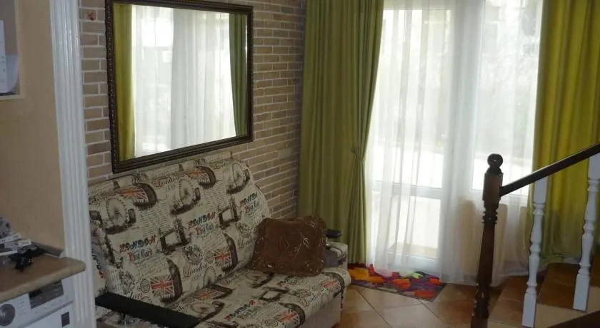 Holiday Home Chernomorskaya 1a