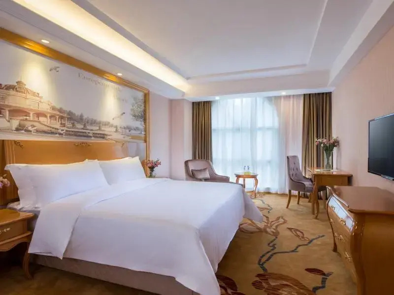 Warmth Hotel