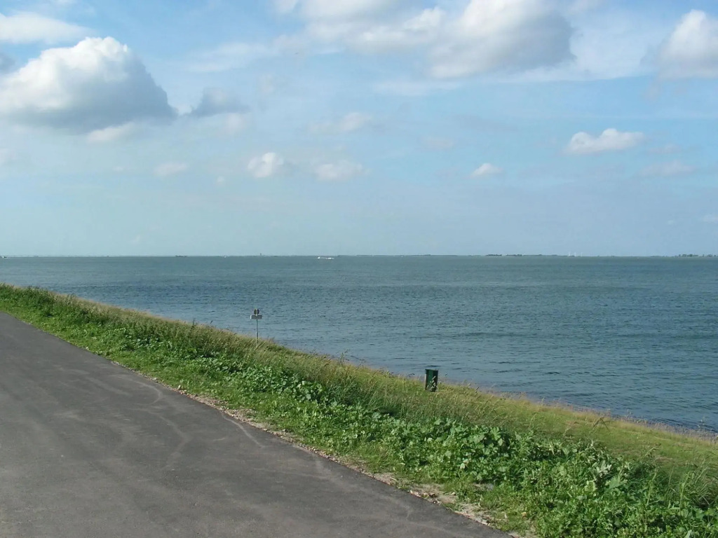 Nice Holiday Home With Washing Machine, in a Holiday Park 200m. From the Beach