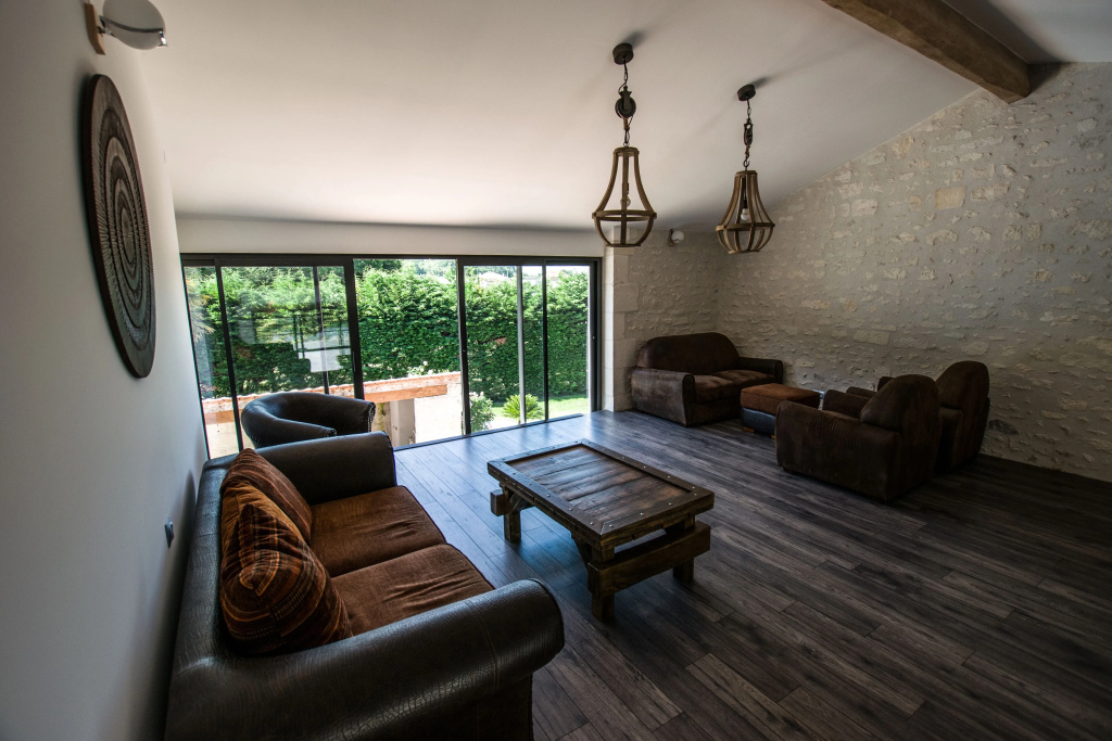 Appart Nature LESCALE - Saintes - Calme, Piscine, Parking, Terrasse