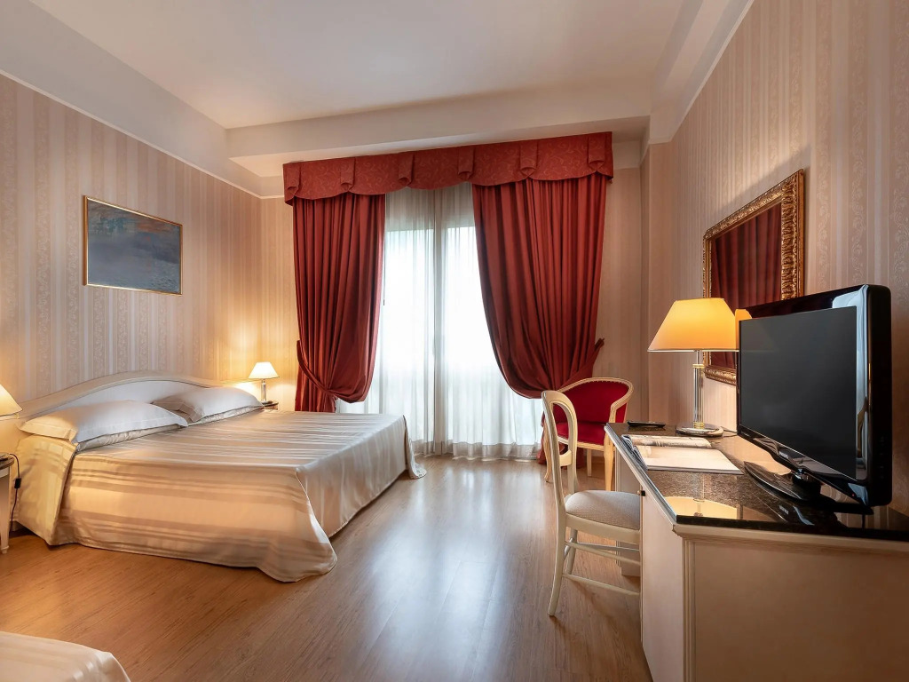 Hotel President