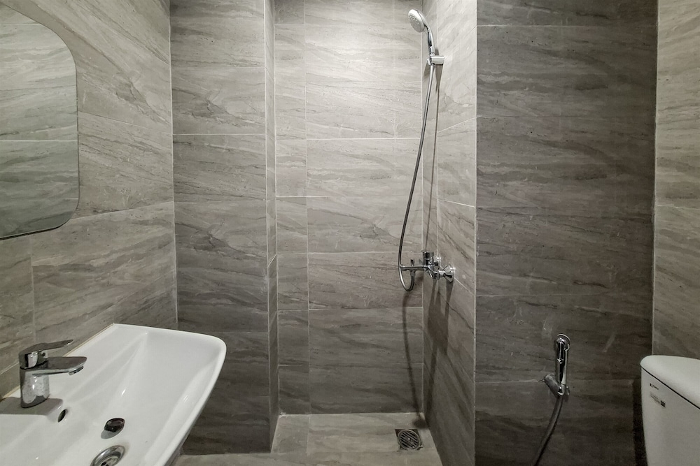 Studio Near Binus @Alam Sutera At Collins Boulevard Apartment