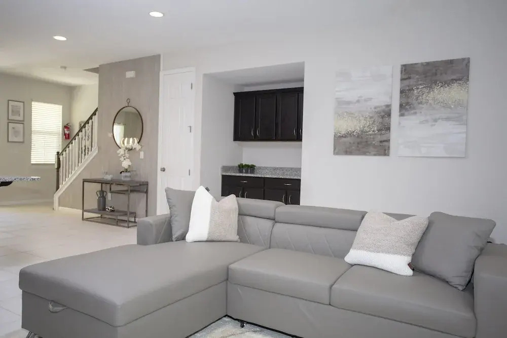 1596 Solara Resort 61820/62201