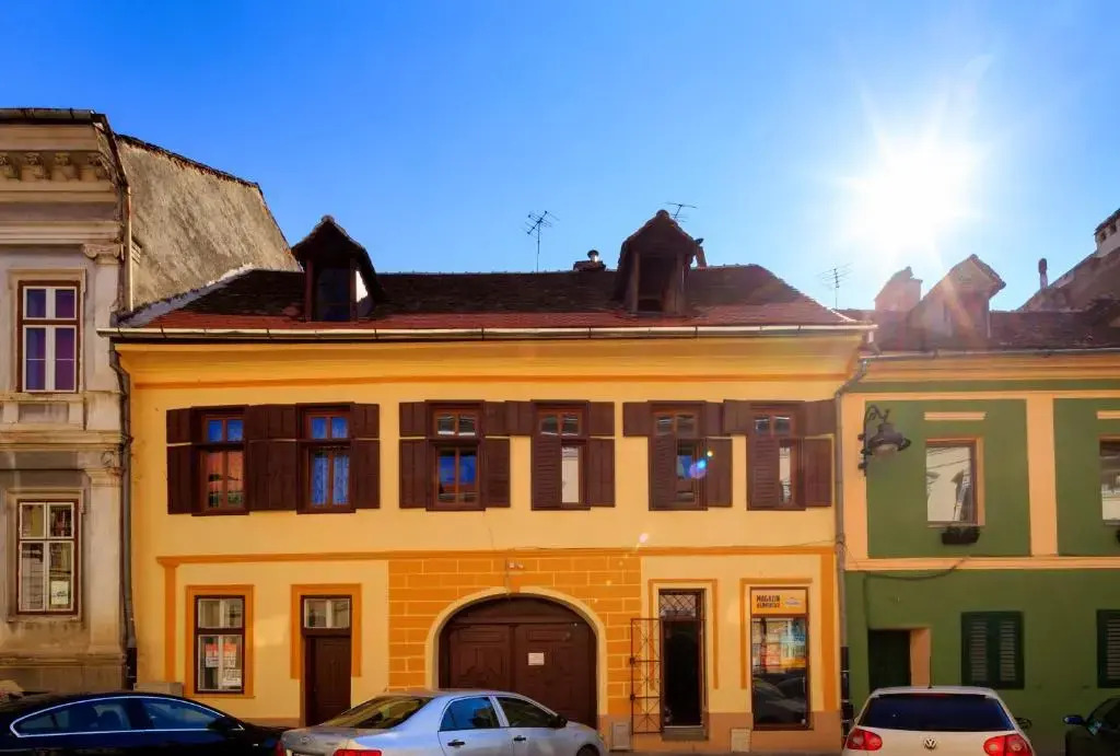 T19 Apartment