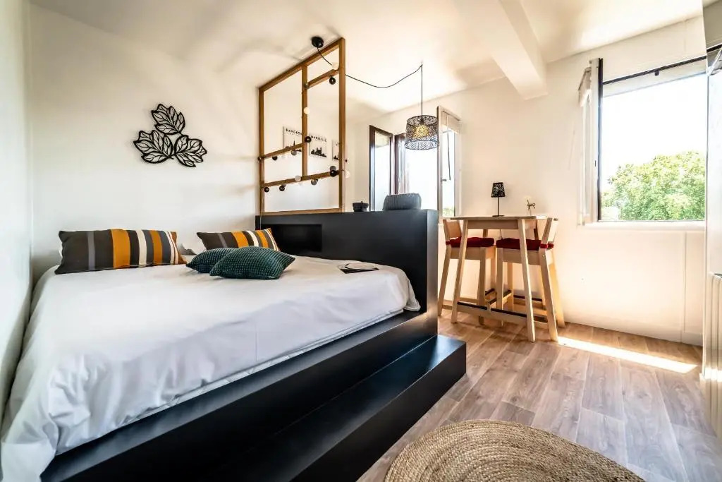 TURGOT #25 - Cocon urbain - 1 Chambre