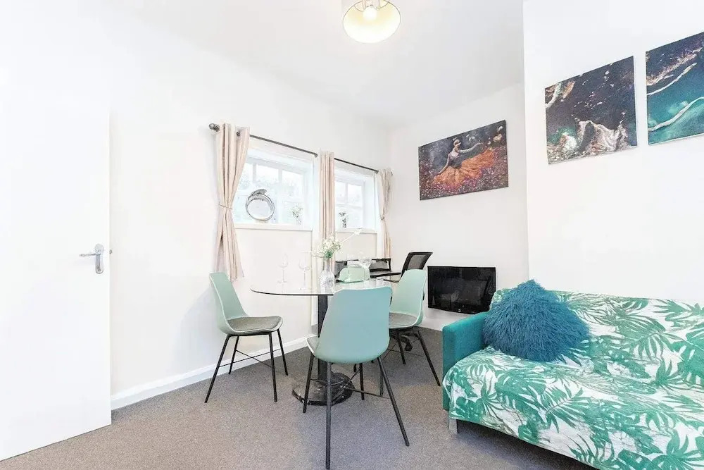 2 Bedroom Appartment