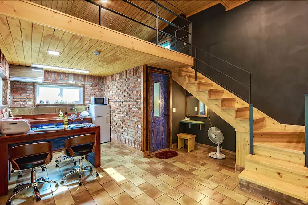 Gyeongju Rosso House Pension
