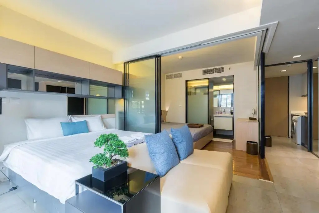 Stylish room ,2beds, Free Wi-Fi,Netflix, BTS Asok, Sukhumvit