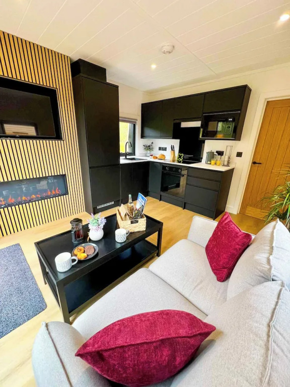 Newmore Highland Pods