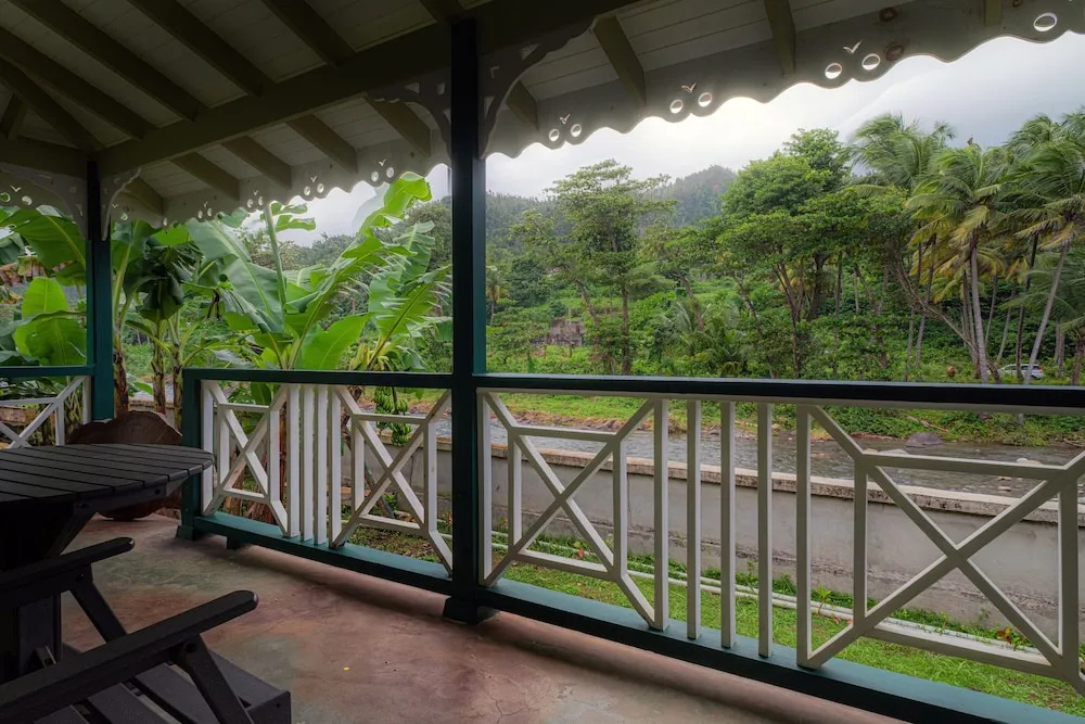Rosalie Bay Eco Resort & Spa