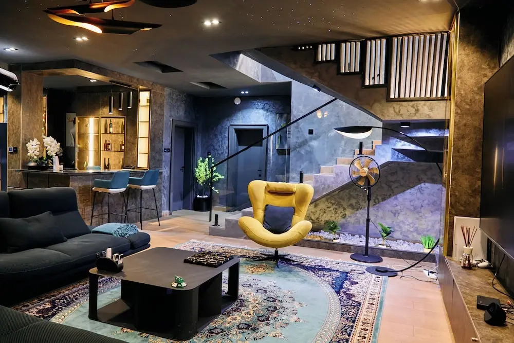 Mo's Place by Zuno Homes
