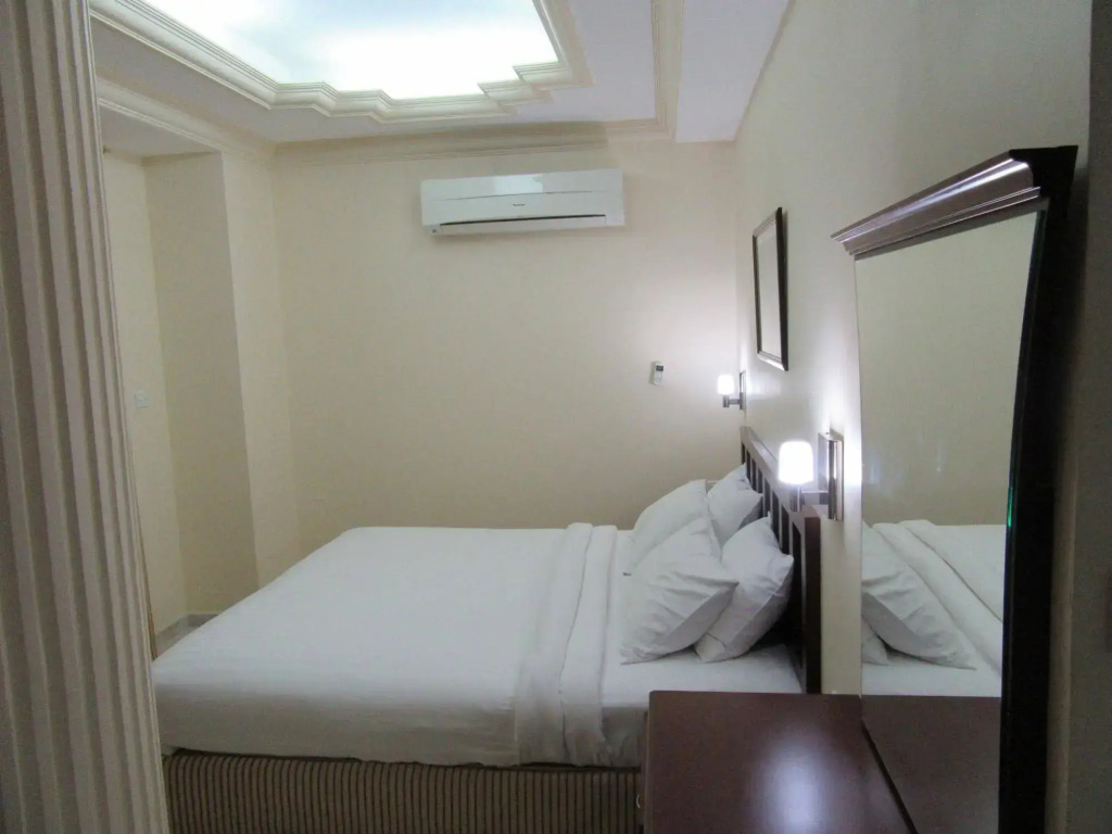 Al Ferdous Hotel Apartments