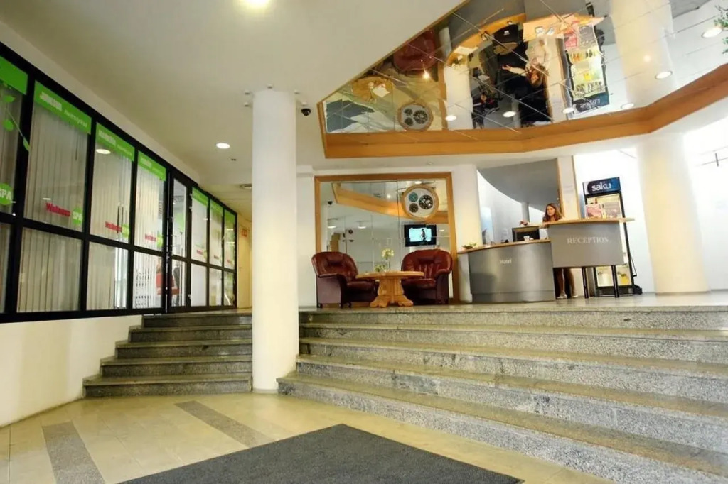 Center Hotel