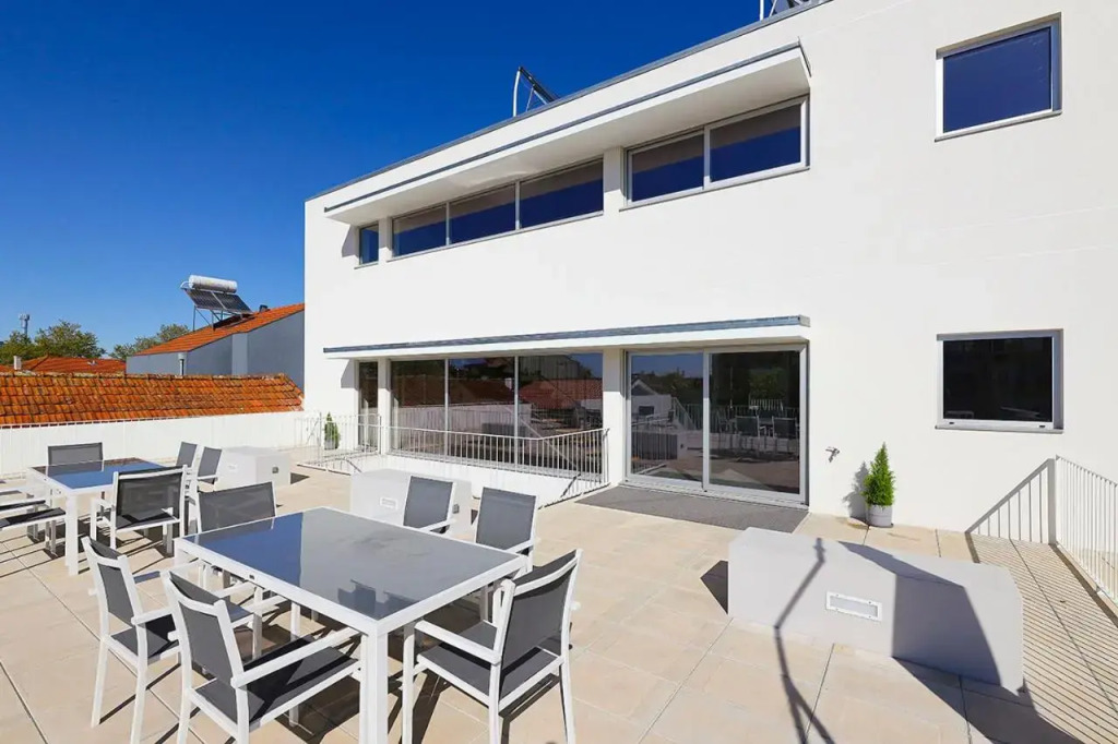 Uporto House Residence
