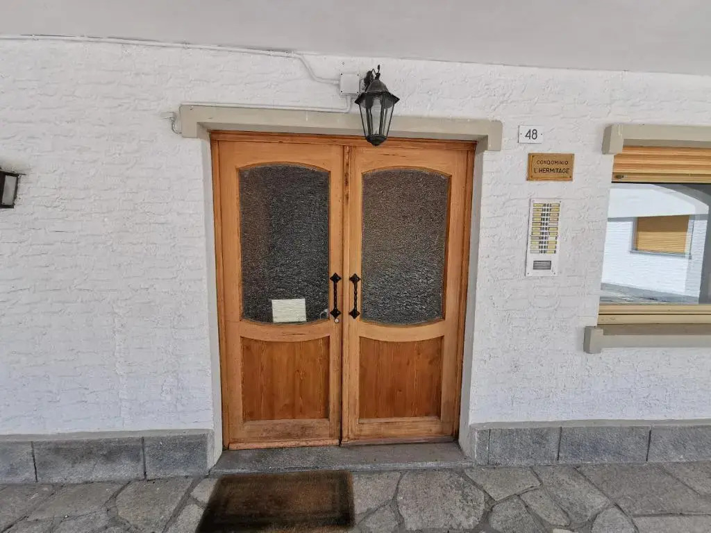 Hostdomus - Smart Tech Apartment