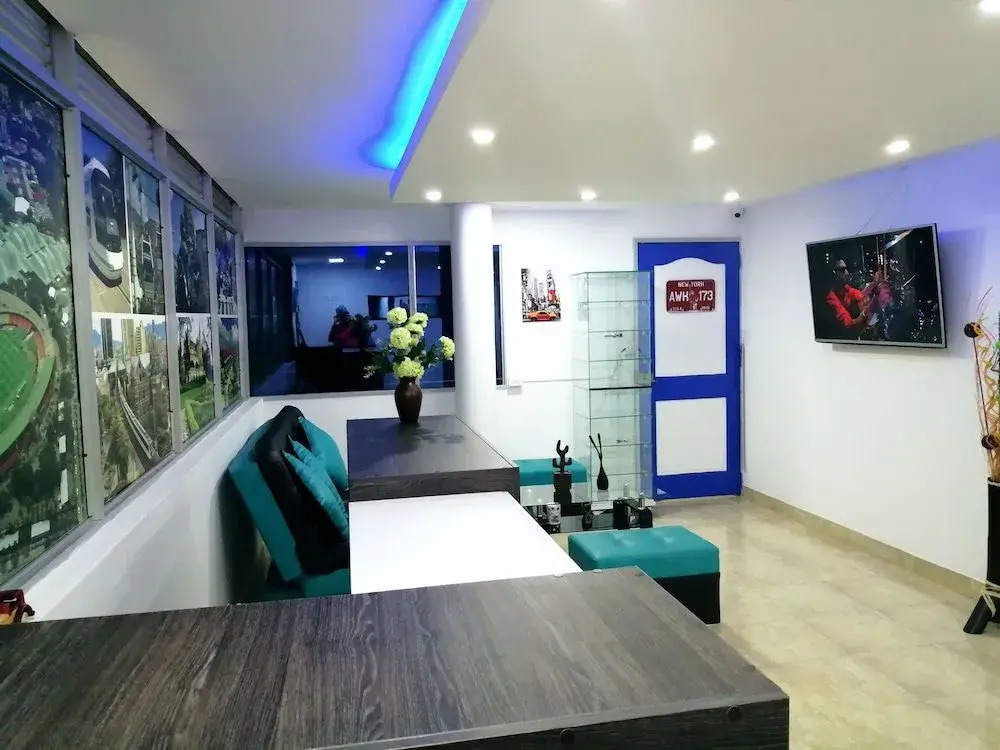 Persea Hotel - sports bar