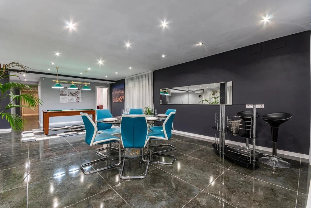 Luxurious Villa Iiheated Pool 200 Meters From The Beach Castelldefels-sitges