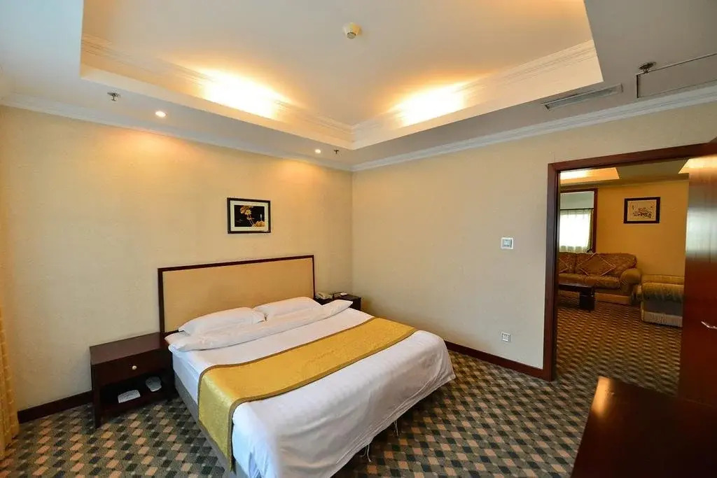Long Ge Hotel