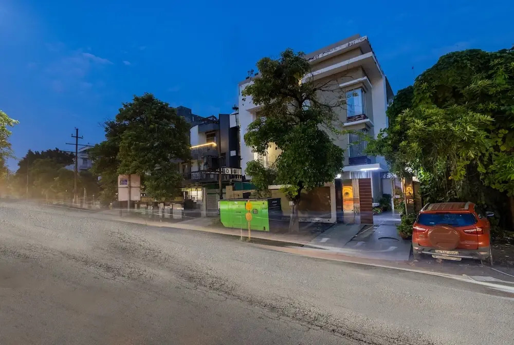 Hotel Admire Inn Sector-50 by ASPL