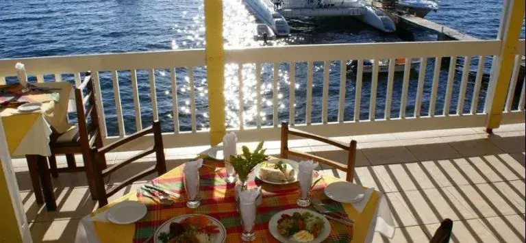 Anchorage Hotel, Whale Watch & Dive Center