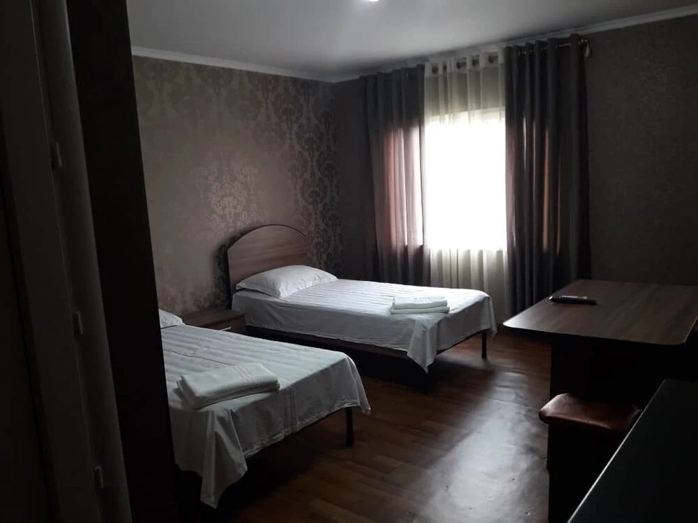 Guest House on ul Yaltinskaya 121 A