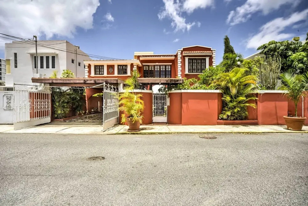 Luxurious San Juan Villa w/ Pool - Walk to Beach