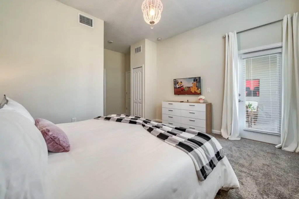 Incredibly beautiful Mickey themed condo