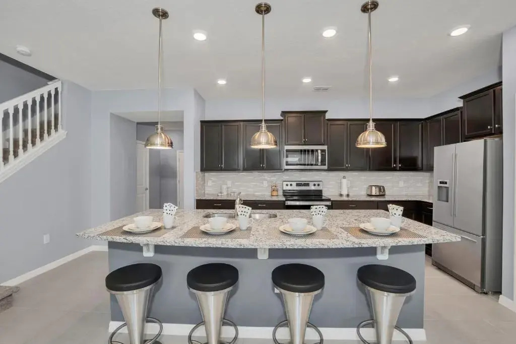 Townhome W/private Pool & Themed Rooms, Near Wdw!